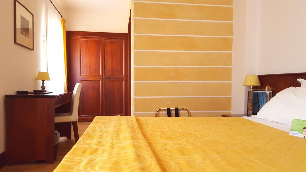 Aurora Hotel 3*